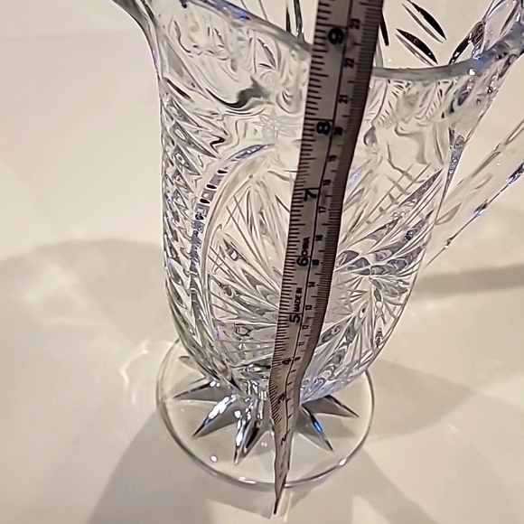 Elegant Vintage Intricate Cut Heavy Crystal Pitcher 32oz. - Picture 8 of 8